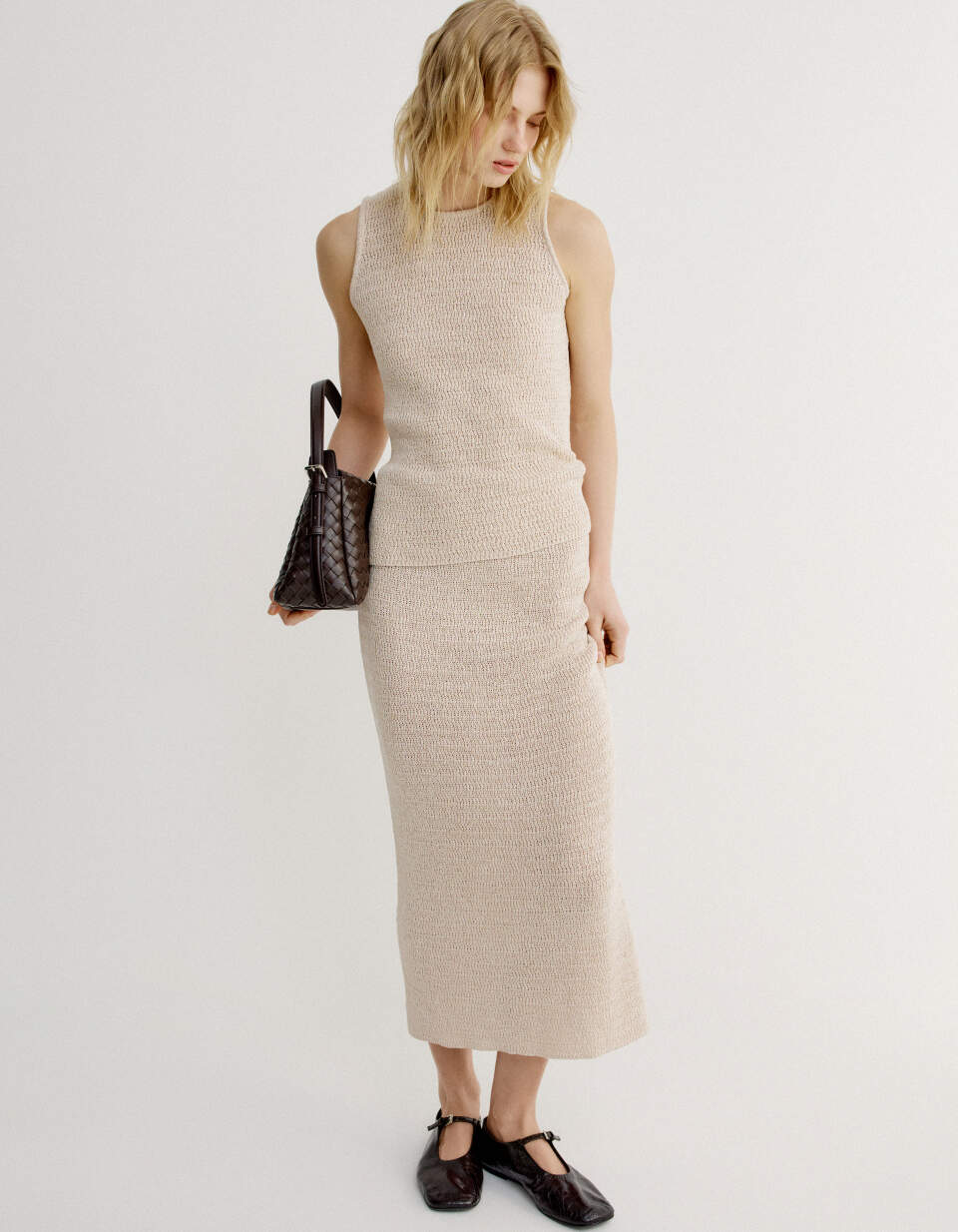 Юбка прямая миди фактурной вязки