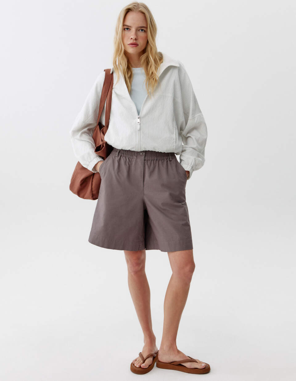 Шорты-бермуды с высокой посадкой