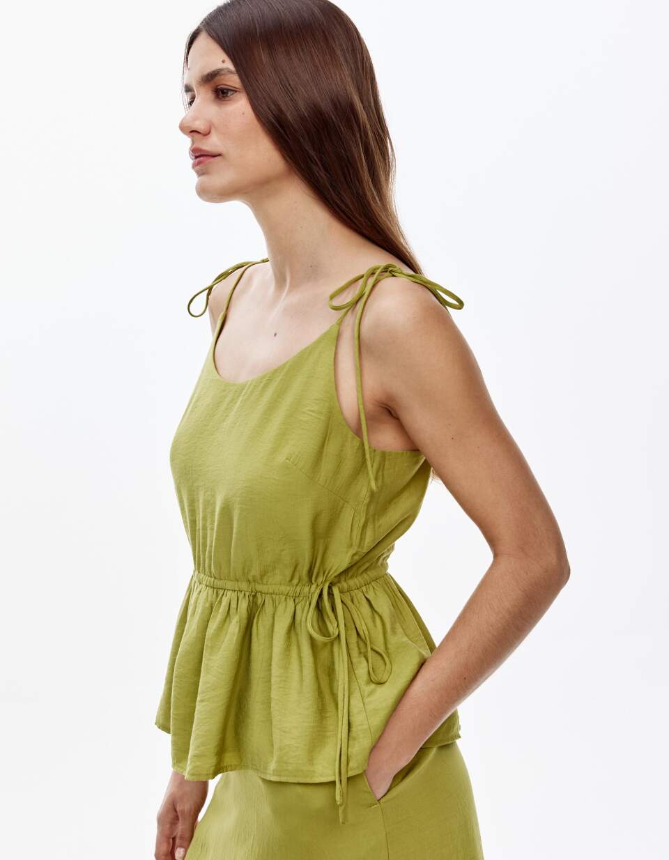 Топ с баской из жатой ткани с завязками