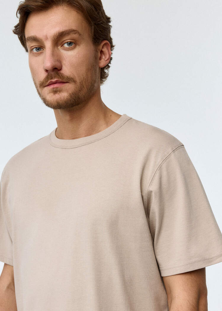 Футболка PETER REGULAR FIT базовая 