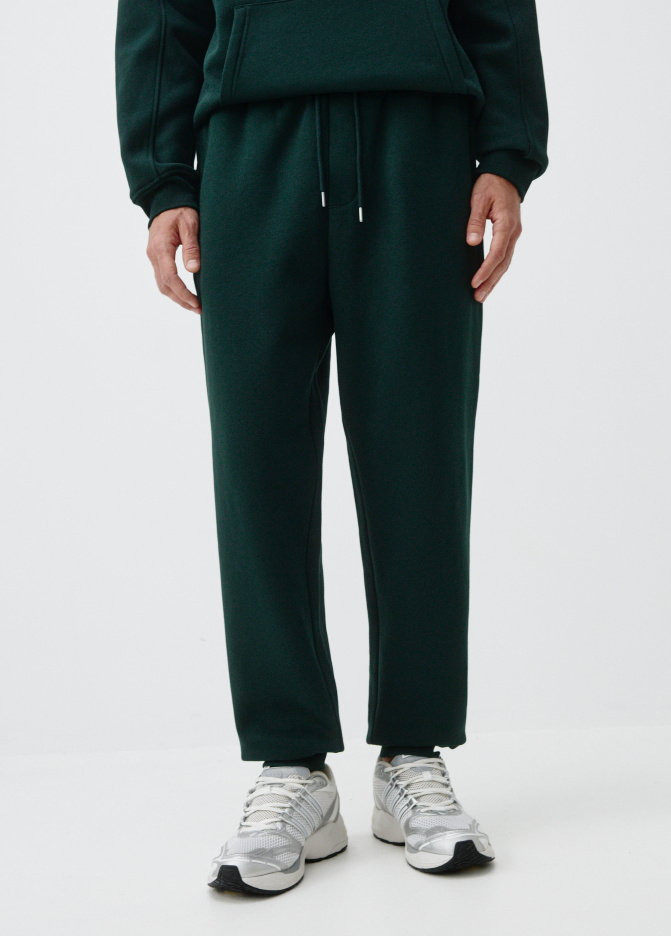 Базовые джоггеры из футера