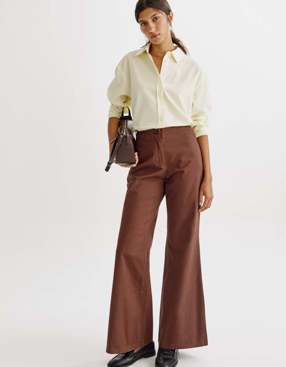 Брюки клеш из плотного хлопка