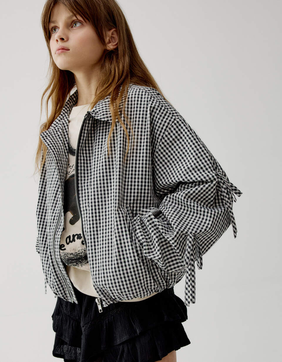 Ветровка в клетку с бантиками для девочек