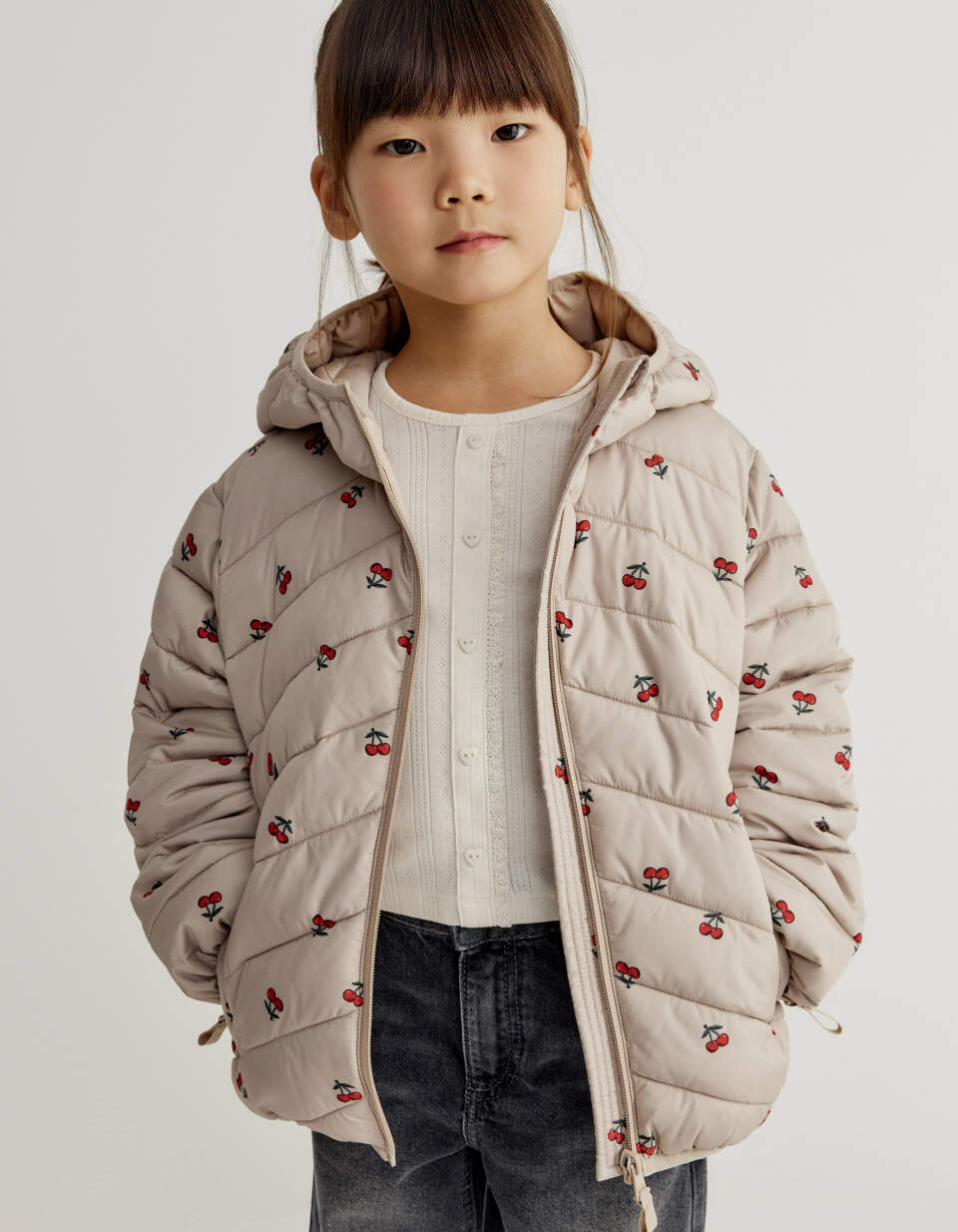 Ультралегкая стеганая куртка с принтом для девочек