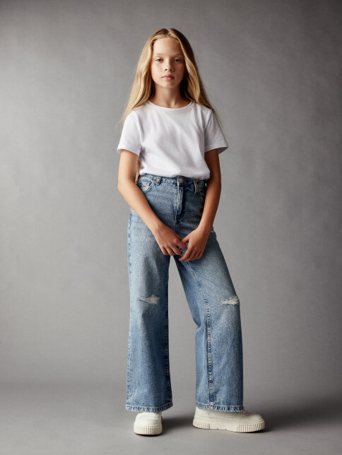 WIDE LEG